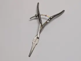 Mb837r Aesculap Satinsky Vascular Clamp Used