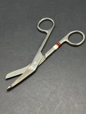 Sa2005-1 Allegiance 5-1/2 Inch Bandage Scissors Excellent Condition Sharp