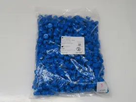 T252661 Beckman A17638 Lot Of 500 Blue Recapper #3