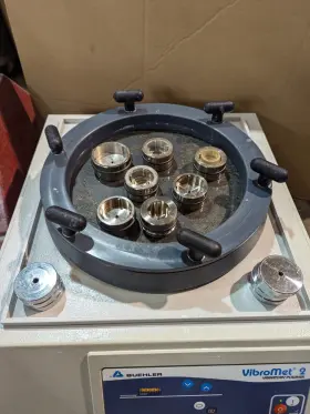 67-1635-160 Buehler Vibromet 2 Vibratory Polisher Vibration And Specimen Holders #2
