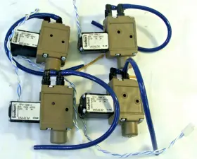 Syst-5000 Burkert Solenoid Valve Syst 5000 A 3w For Cavitron Lot Of 4 Parts/repair