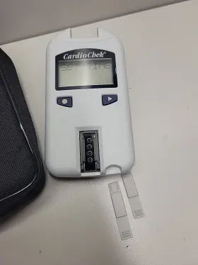 726805 Cardiochek Cardiocheck Analyzer Portable Whole Blood Test System With Case #2 726805 Cardiochek Cardiocheck Analyzer Portable Whole Blood Test System With Case #2