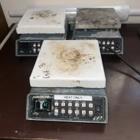 04644-10 Cole-parmer Digital Hot Plate / Stirrer