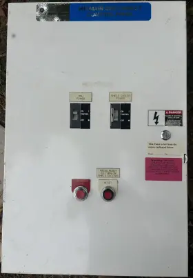 R4503at Ge Mr Main Disconnect Control Panel 480/3/60 Pri 24/1/60 Sec 111 Amps