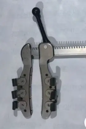 89-2310 Genzyme 89-2307 Retractor With Handle