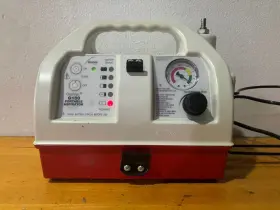 G180 Gomco Optivac Portable Aspiratior Unit