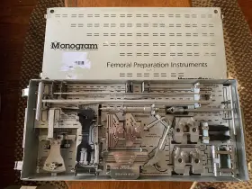6633-9-200 Howmedica Monogram Femoral Preparation Instruments Case