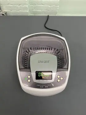 P4810 Isonic Model Digital Ultrasonic Cleaner