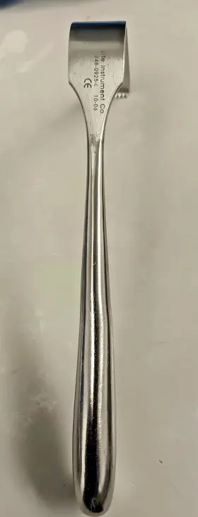 748-0925-l Life Instrument Co. Meyerding Retractor