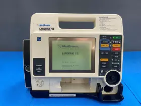 Vlp12-02-000021 Lifepak 12 Patient Monitor Powers On