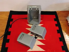 160201-00 Lucas 3 Rechargeable Base Station 2 Batteries Pn Stryker Chest