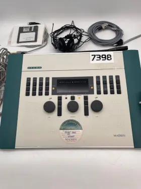 8-04-02200 Madsen Audiometer With Accessories 7398 #2