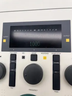 8-04-02200 Madsen Audiometer With Accessories 7398 #3