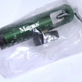 In1442098 Magnus Oxygen Regulator New 50 Psi 4/04 Green Nip /sealed