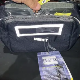 70-1213 Meret Narkit Ems Pouch Bag