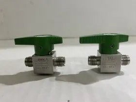 Ss-4p4t Nupro Used Lot Of 2 Swagelok Quarter Turn Valve