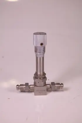 Ss-4bmw Nupro Swagelok Metering Valve Bellows Sealed V14 1/4 Male Vcr Unused