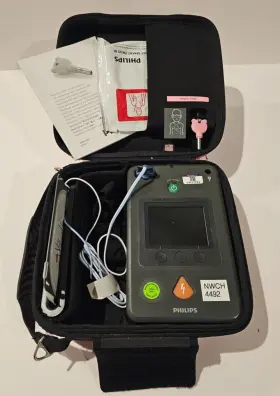 861389 Philips Heartstart Fr3 Aed Defibrillator - Battery Not Included #2