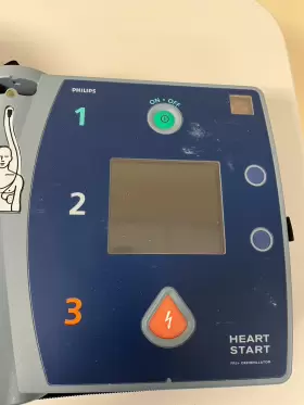 Philips Fr2 Hearstart Aed With Case Needs New Battery #2