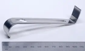 35-1670 Pilling #35-1670 Henly Retractor 5 Inch Center Blade 16x25mm Stainless Surgical