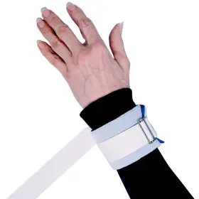 1-strap Skil-care 306040 Dispos-a-cuff Wrist / Ankle Restraint One Size Fits Most 36 Ct