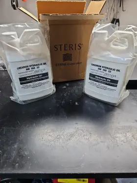 P764322636 Steris - Hydraulic Oil Kit 2 X 1/2 Gallon 2080 3080/85 New