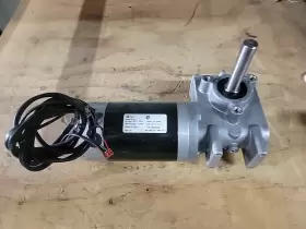 Qdf27-2523 Stryker Intouch S.a. Gear Motor Traction System