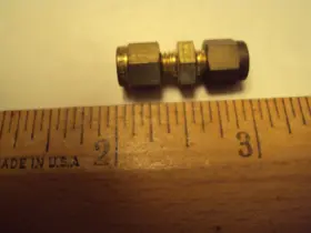 B-100-6 Swagelok 1/16 Tube Union Brass