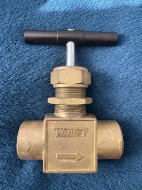 B-18vf-8 Swagelok Whitey 3000 Psi Brass 1/2 Fnpt In-out Integral Bonnet Needle Valve