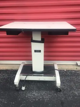 Ait-5 Topcon Adjustable Height Instruments Table