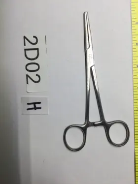 Su2800 V. Mueller Ref Artery Forceps Rochester Ochsner #2d02 H
