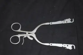 T-0100 V. Mueller Ref Neuro/spine Shadow-line Retractor