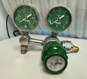 19600006 Veriflo Corporation Oxygen Tank Gauge Regulator