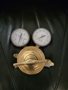 4511 Victor Equipment Company Compressed Gas Oxygen Regulator Untested Model Usa