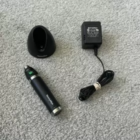 71900-usb Welch Allyn 71900 Usb Lithium Ion Rechargeable 3.5 Volt Handle With 71940 Base