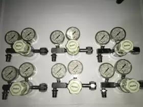 M1-346-pg Western Qty 1 Medica Air Regulator #3