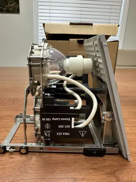 1064.235 Zeiss Proergo Microscope Xenon Light Source Dual Bulbs