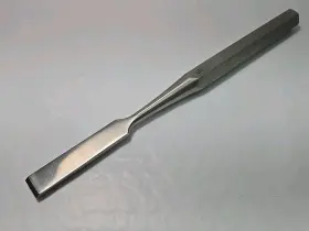 2882-00-02 Zimmer Orthopedic Bone Chisel 1/2 Inch Wide Blade 9.5 Length