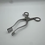 V. Mueller SU3110 Weitlaner Retractor 5.5" Sharp 3X4 Prongs Self-retain Germany. Fixed Price $18.00.