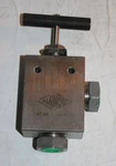 Aminco 44-6133 High Pressure Angle Needle Valve 60,000 Psi (.59 Tube Od). Fixed Price $144.00.