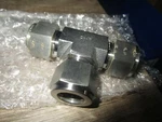 5/8" Tube S/s Double Ferrule Instrumentation Union Tee. Fixed Price $50.00.