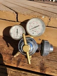 Accu-trol Compressed Gas / Air Regulator And Gauge Western Enterprises. Fixed Price $40.00.