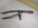 Stryker / Howmedica 6704-9-500 Dall-miles Holding Forceps. Fixed Price $70.00.