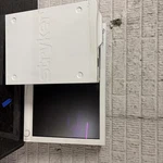 Stryker Wise 26" Hdtv Surgical Monitor Ref 240-030-970 W/ Adapter & Cover 36744. Fixed Price $750.00.