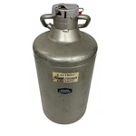 Union Carbide Liquid Nitrogen LR-10A6 Cryogenic Tank Lab Container. Fixed Price $169.97.