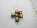 Tylok B-6-DELU-6 Ref B-600-9 Brass 90 Elbow 3/8" Od Tube, Lot Of 2, Nnb. Fixed Price $19.96.